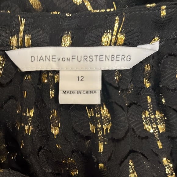 DIANE von FURSTENBERG Black Sheer Blouse, Gold Metallic Detail, 12, EUC - Picture 11 of 12